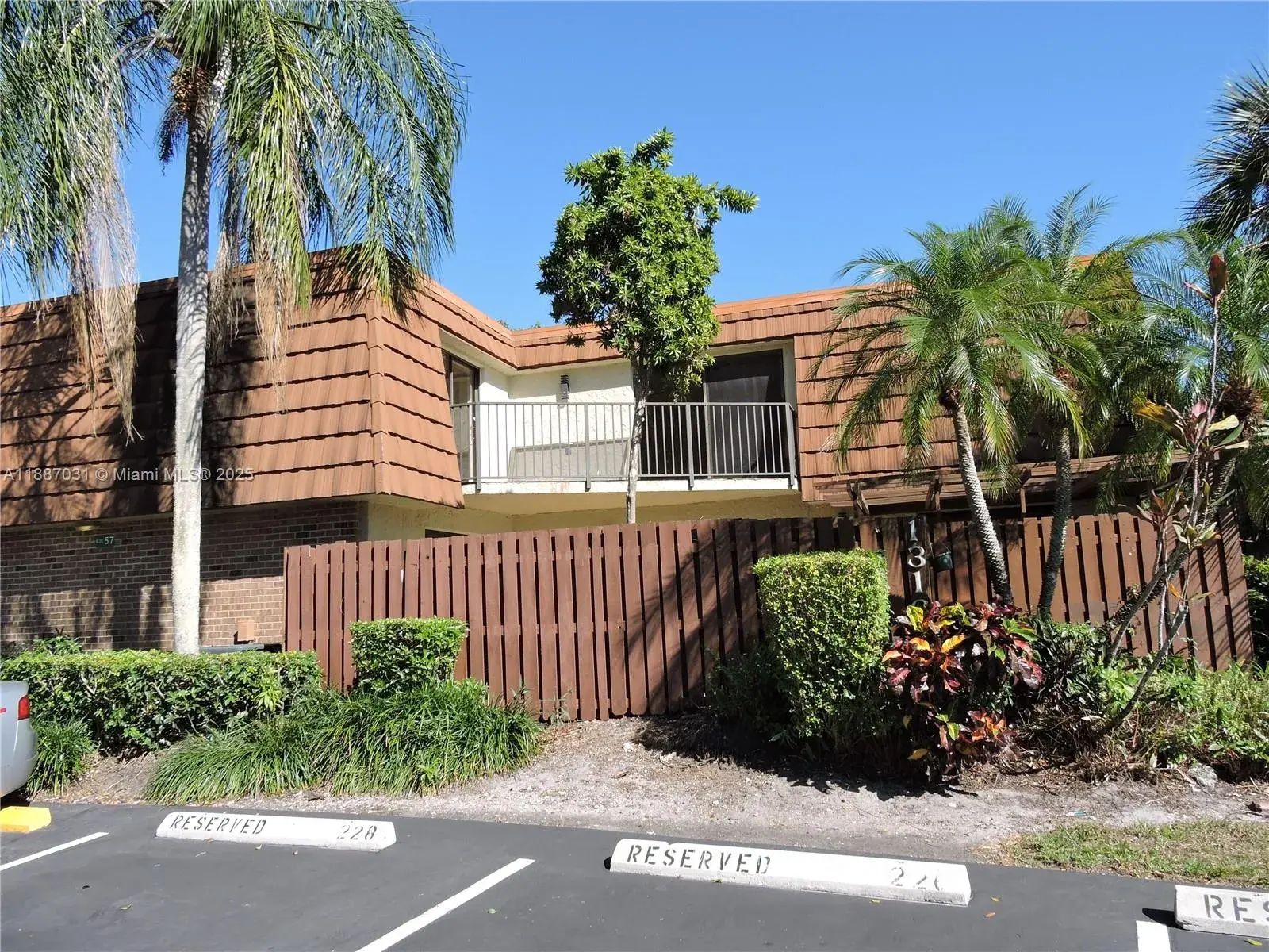1316 SW 118th Ter # 1316, Davie FL 33325