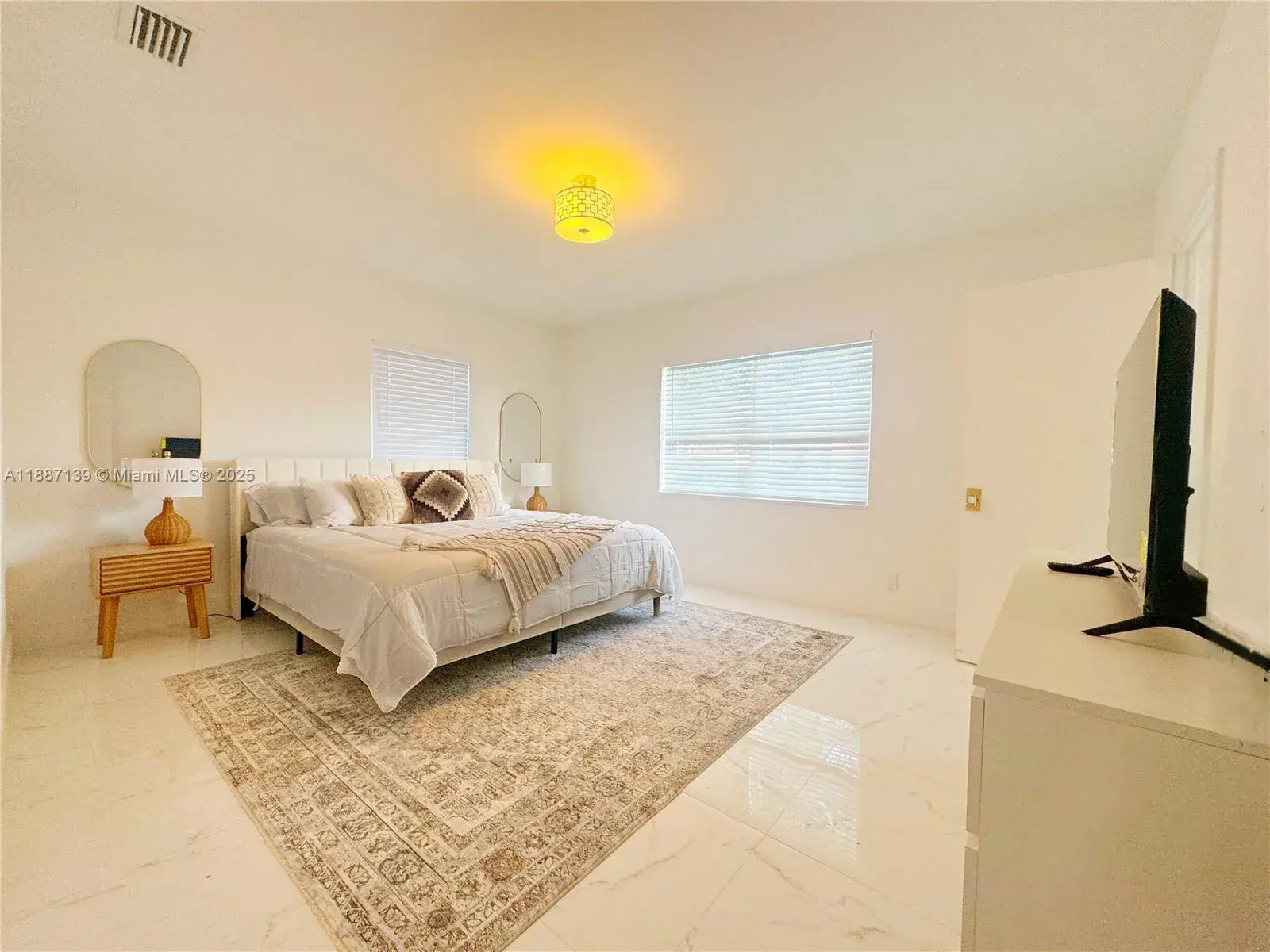 1625 Hollywood Blvd, Hollywood FL 33020