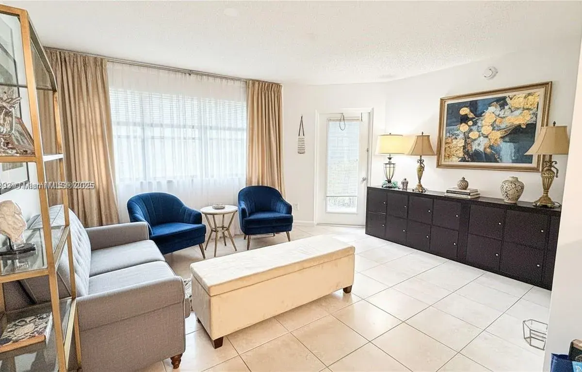 540 S Park Rd # 9, Hollywood FL 33021