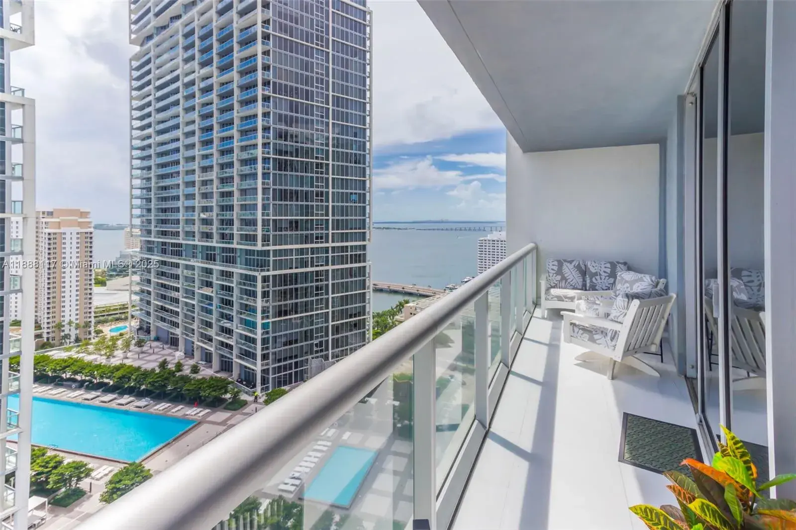 485 Brickell Ave # 2502, Miami FL 33131