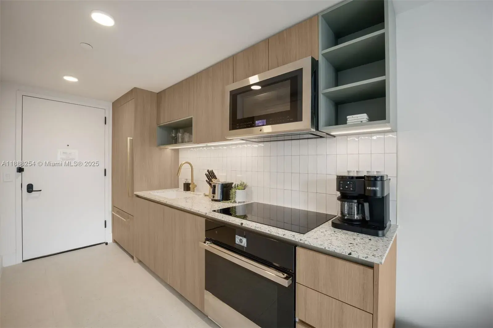 159 NE 6th St # 2607, Miami FL 33132