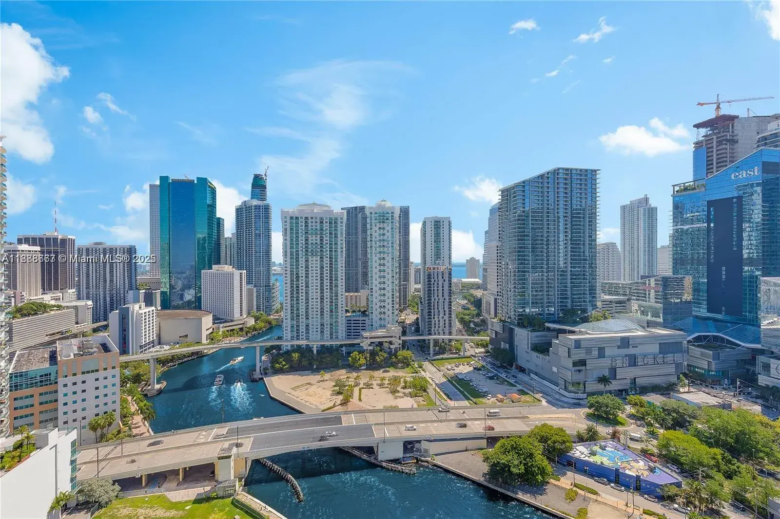 2 bedroom 2 bath Residential for sale at 92 SW 3rd St # 3012, Miami FL 33130
