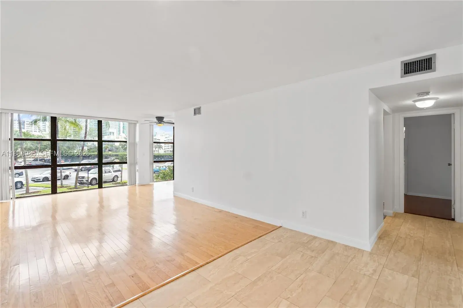 800 Parkview Dr # 224, Hallandale Beach FL 33009