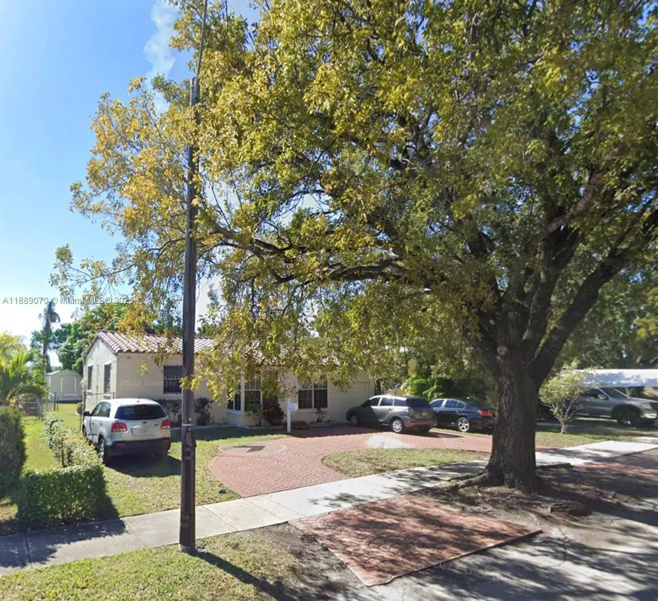 2 bedroom 1 bath Residential for sale at 1852 Fletcher St, Hollywood FL 33020