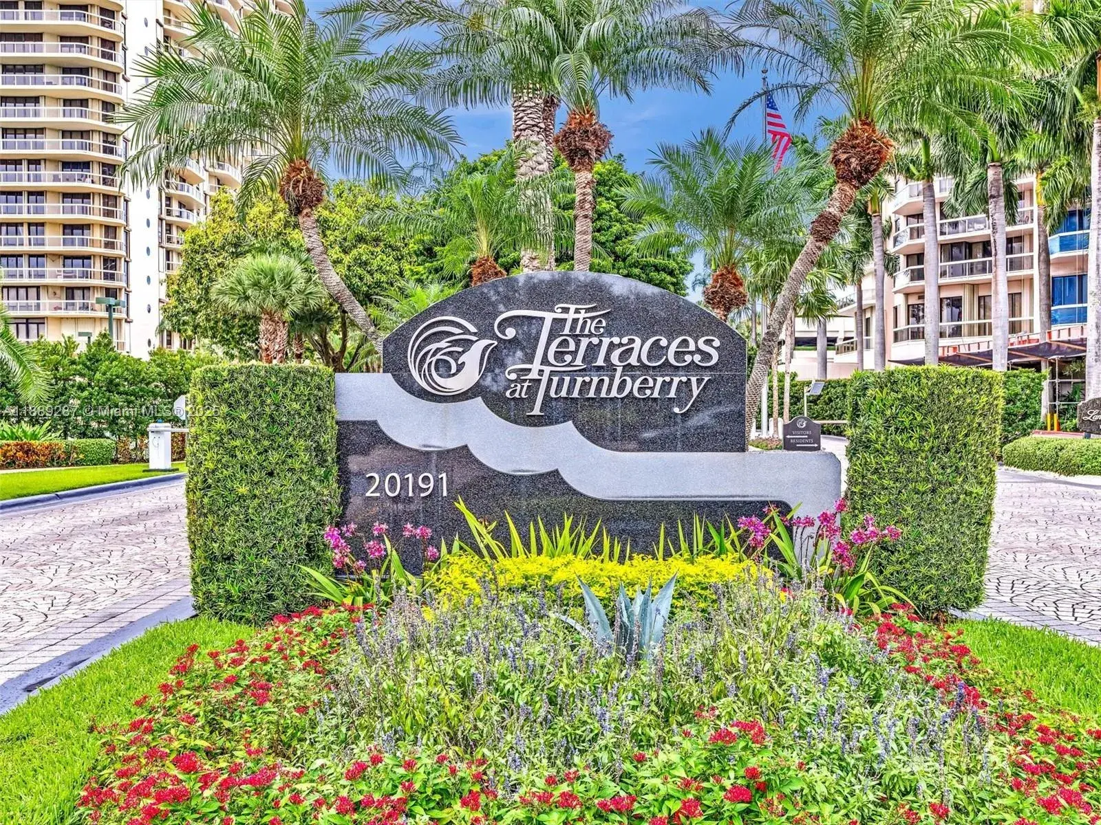 2 bedroom 2 bath Residential for sale at 20191 E Country Club Dr # 511, Aventura FL 33180