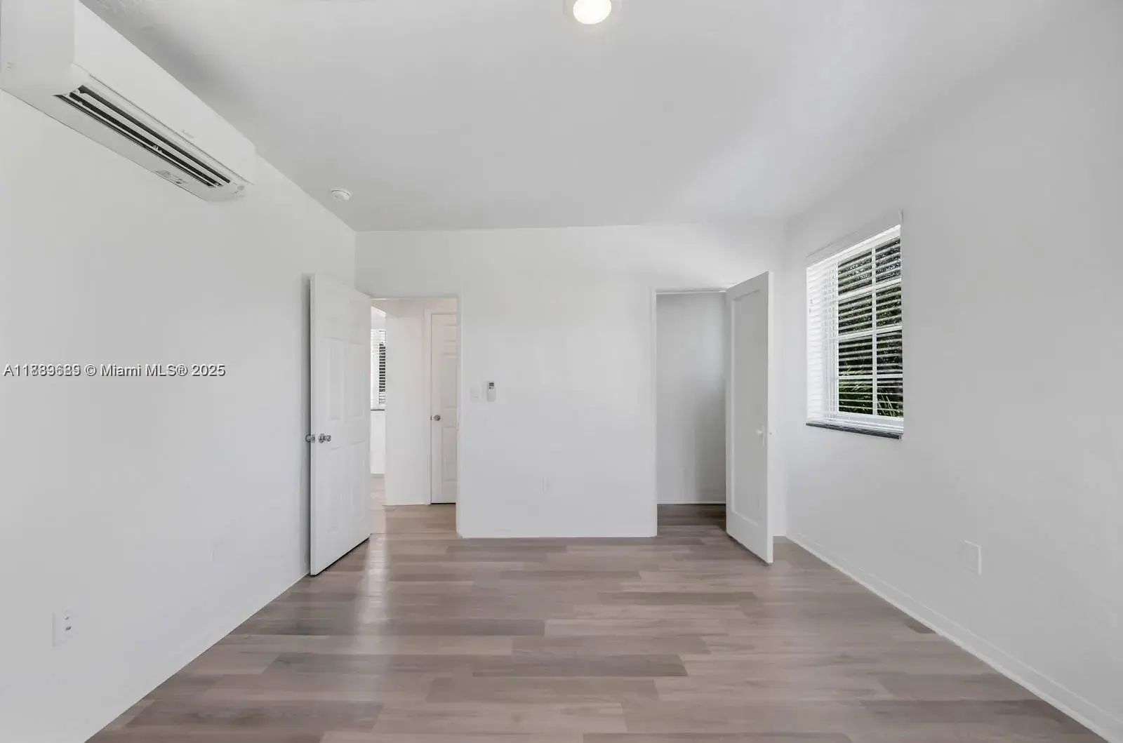570 NE 68th St, Miami FL 33138