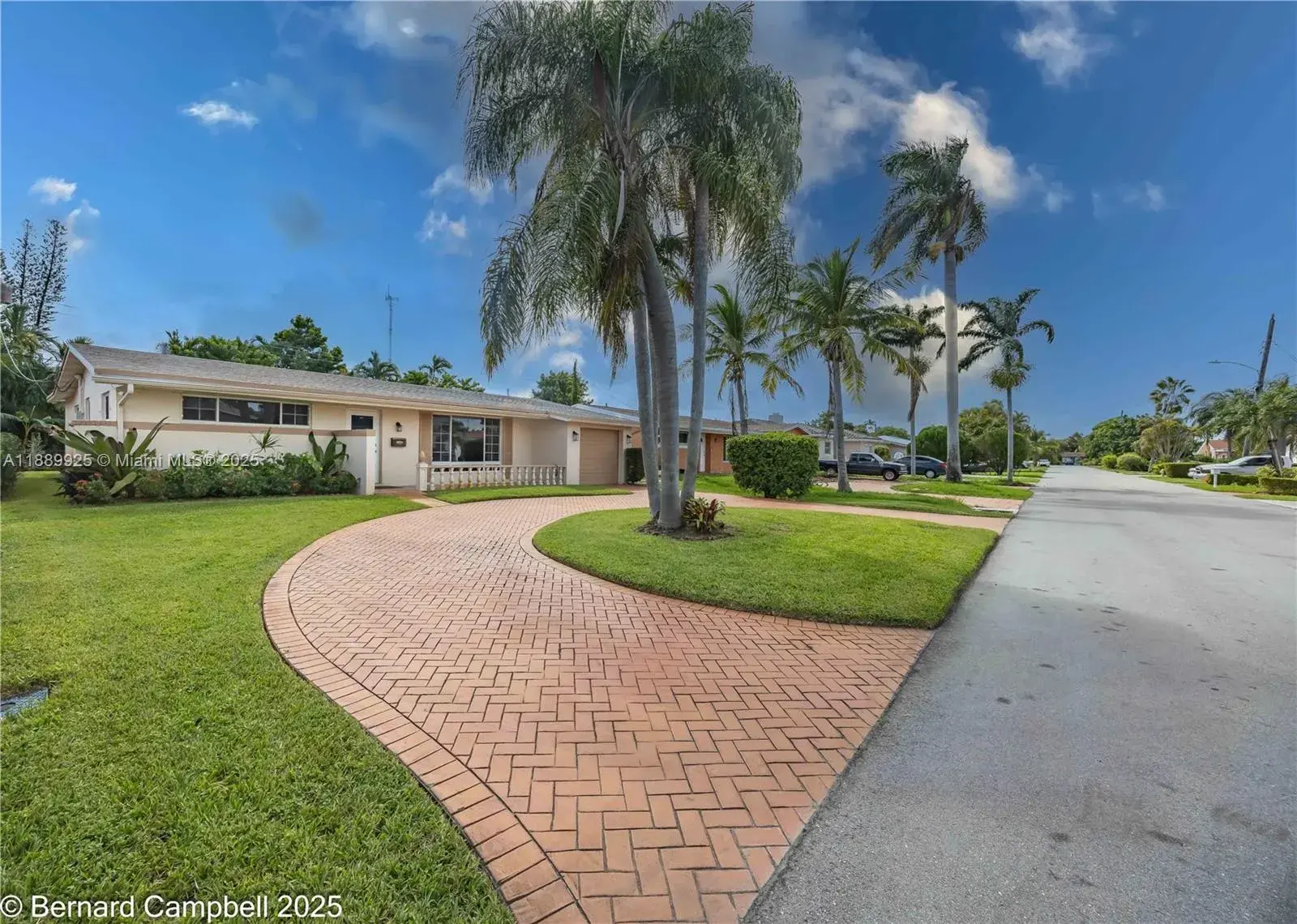 6612 Dahlia Dr, Miramar FL 33023
