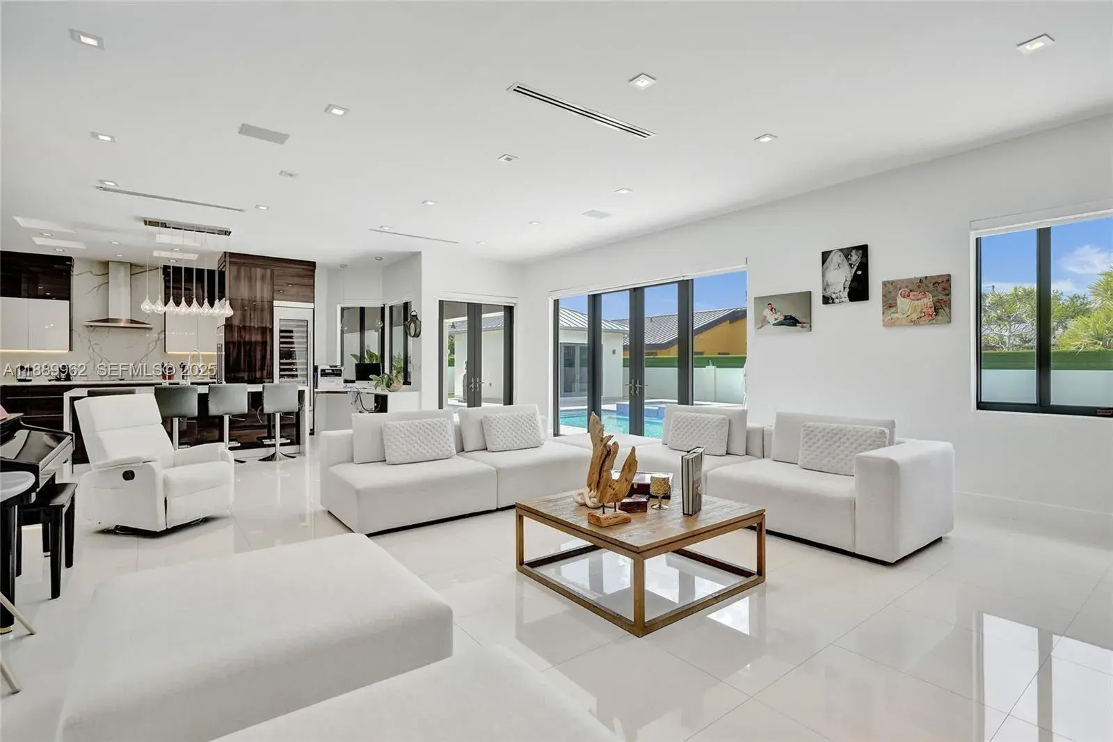 6 bedroom 4 bath Residential for sale at 2600 SW 128th Ct, Miami FL 33175