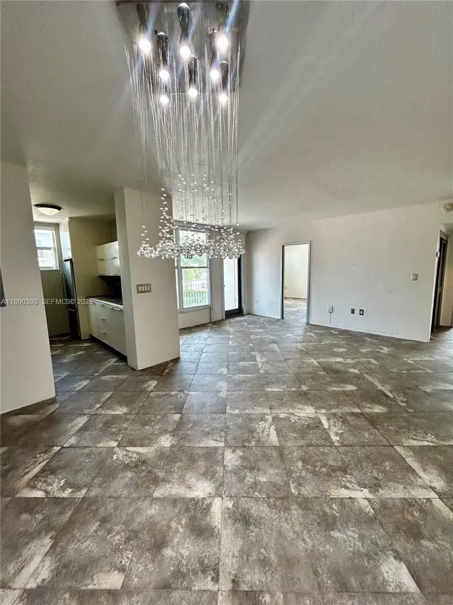 2 bedroom 2 bath Residential for sale at 1300 Lincoln Rd # A301, Miami Beach FL 33139