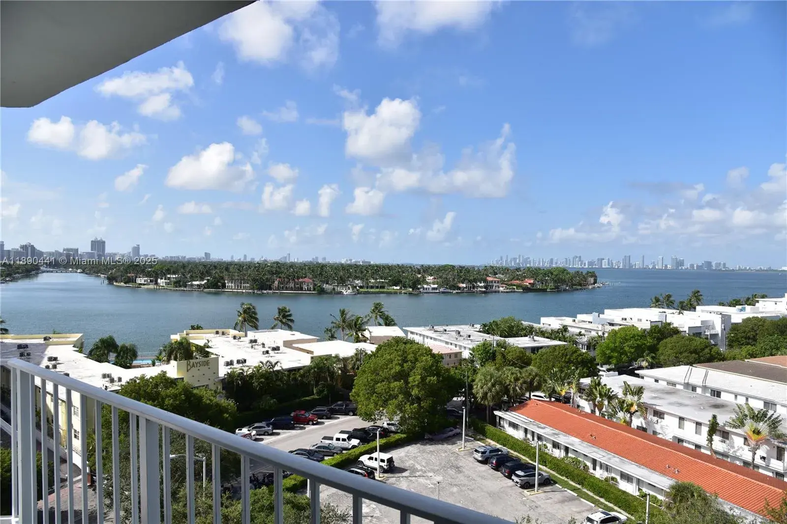 1 bedroom 1 bath Residential for sale at 6900 Bay Dr # 9D, Miami Beach FL 33141