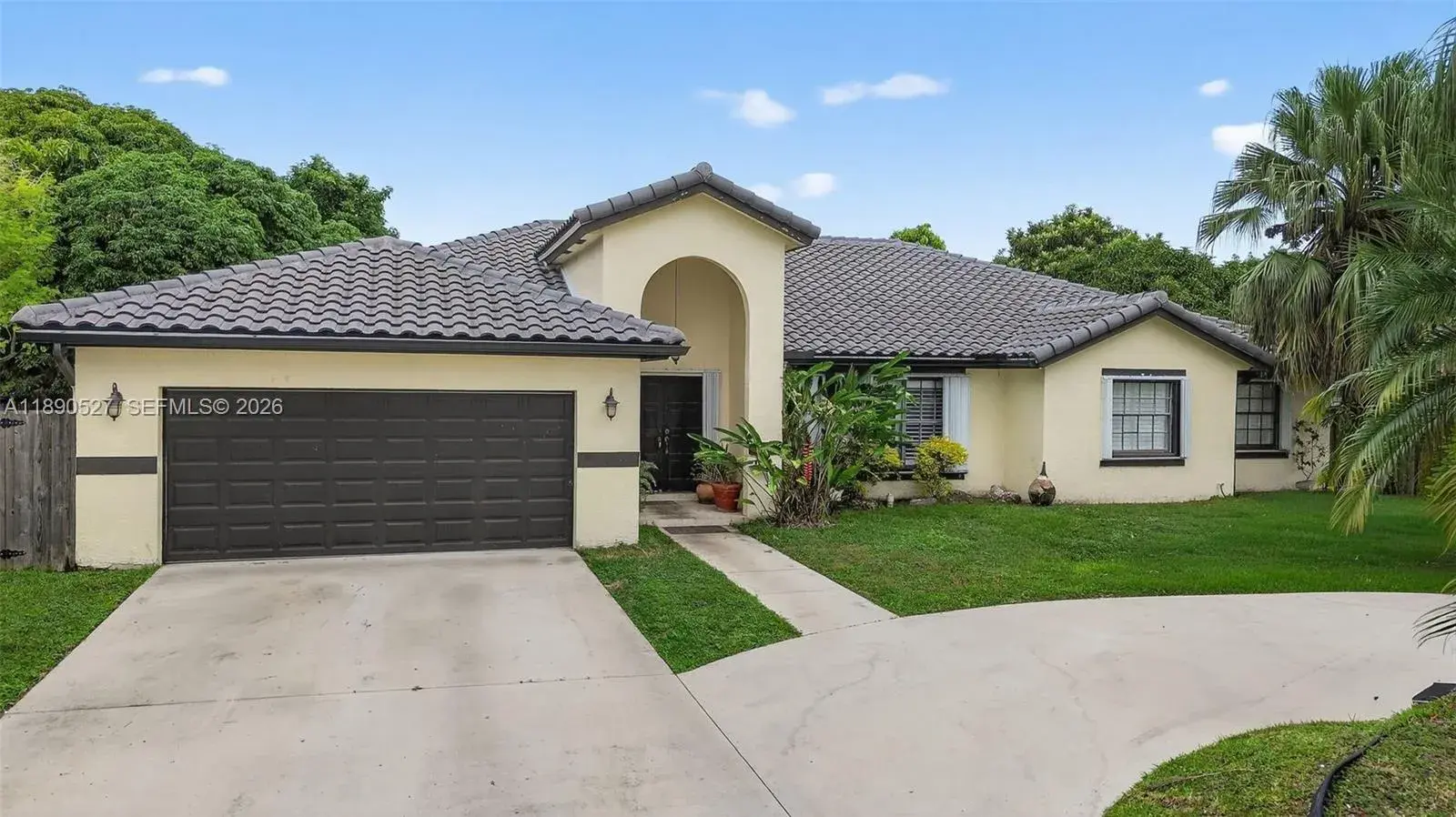 4 bedroom 3 bath Residential for sale at 15181 SW 156th Ter, Miami FL 33187