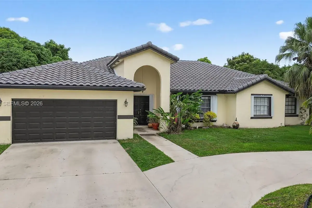 15181 SW 156th Ter, Miami FL 33187
