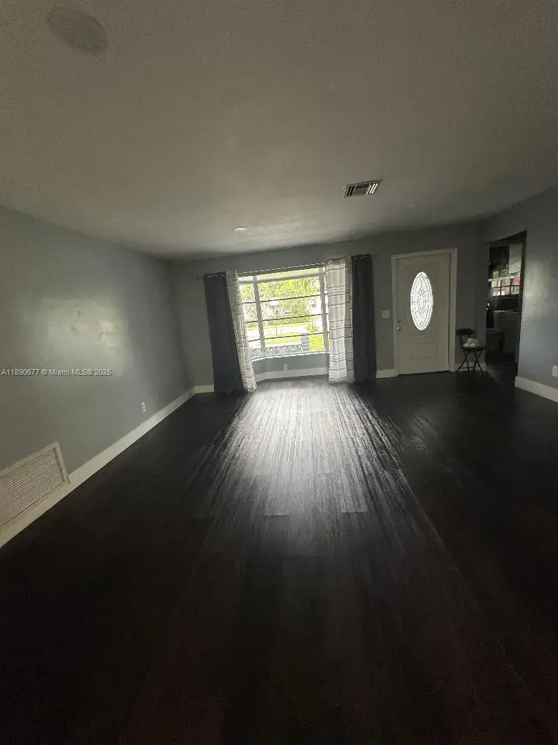 4530 NW 23rd St, Lauderhill FL 33313