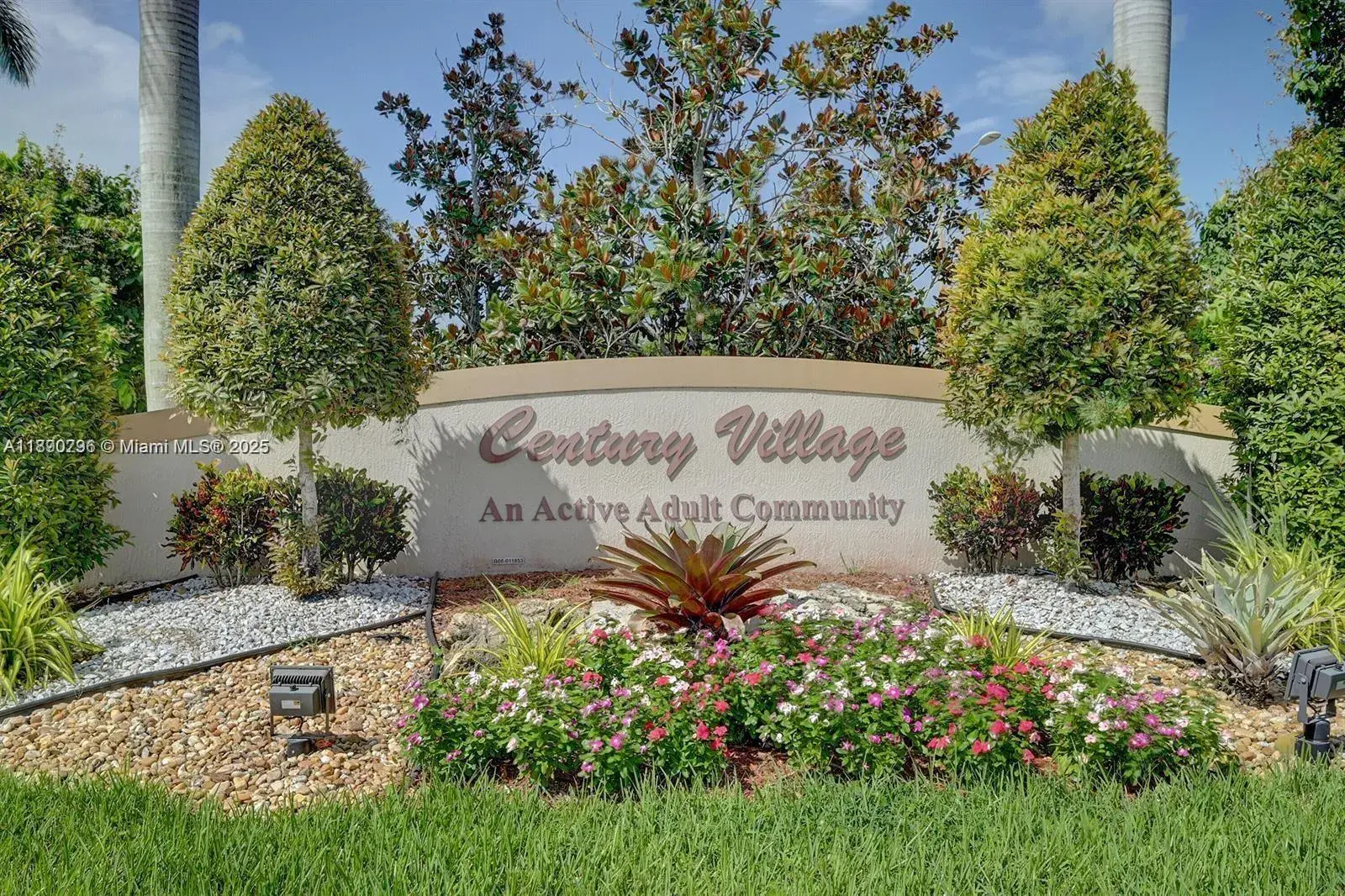 2 bedroom 2 bath Residential for sale at 413 Greenbrier C # 413, West Palm Beach FL 33417