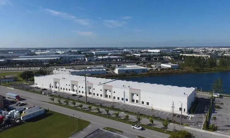 Commercial Sale for sale at 13202 NW 107th Ave # 5, Hialeah Gardens FL 33018