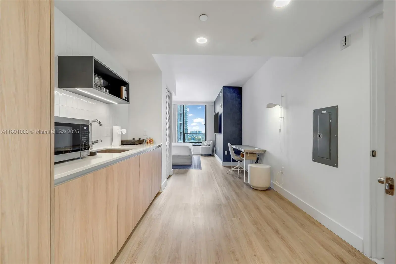 1 bath Residential Lease for rent at 601 NE 1st Ave # 1619, Miami FL 33132