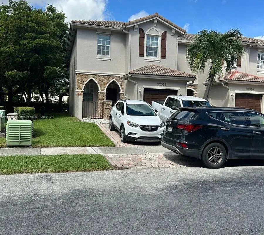 22066 SW 93rd Pl, Cutler Bay FL 33190