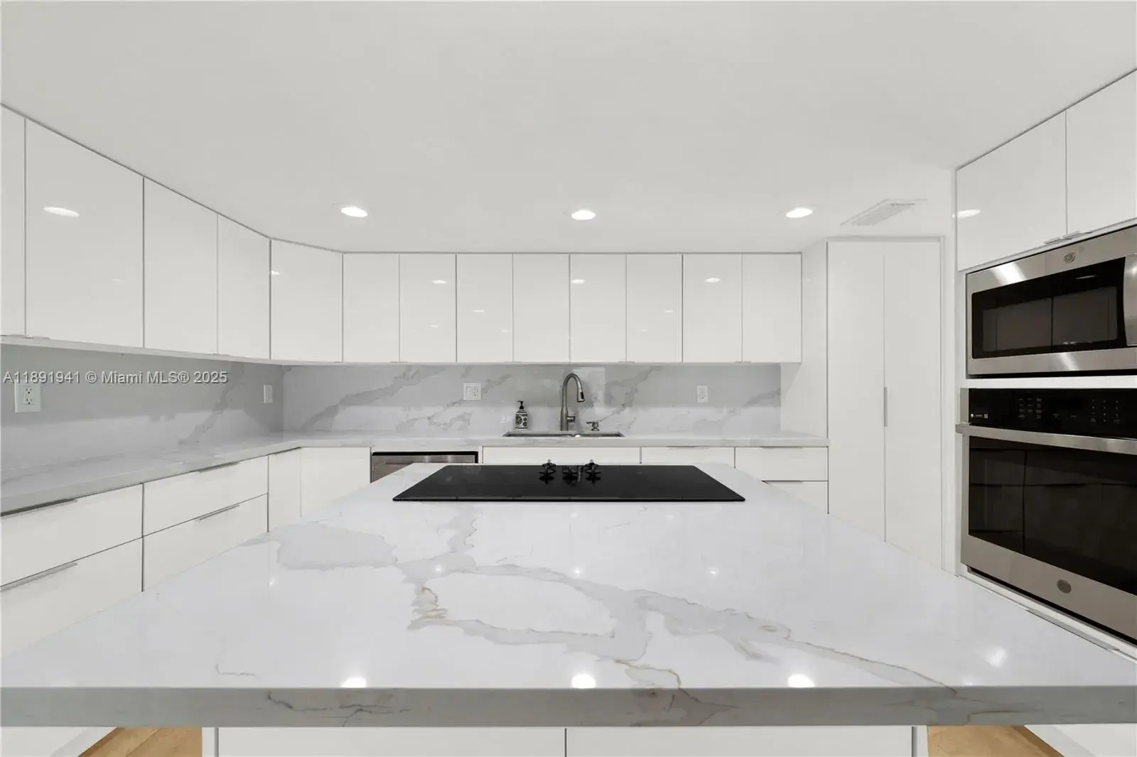 1769 Wa Kee Na Dr, Miami FL 33133