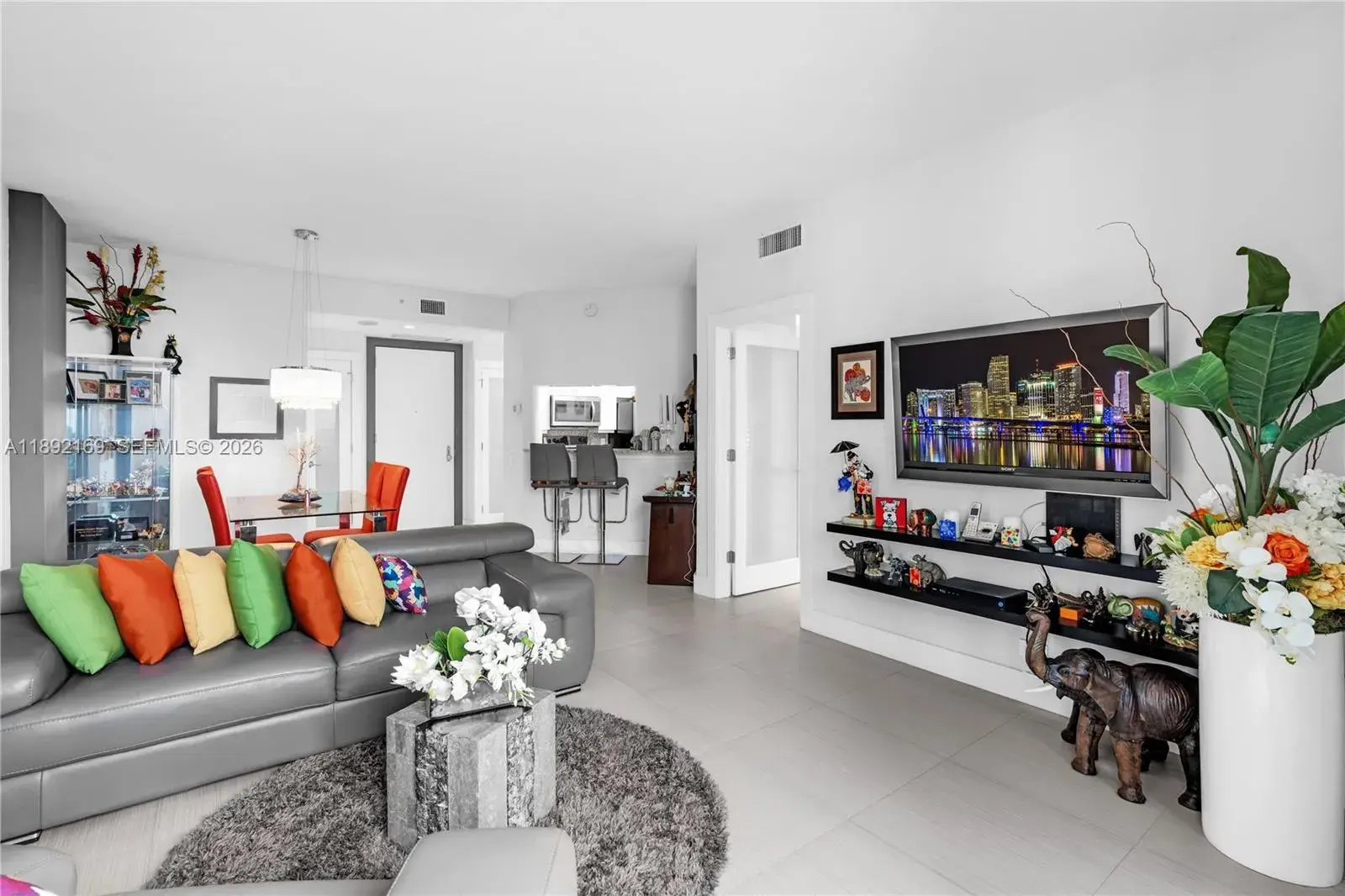 888 Brickell Key Dr # 1002, Miami FL 33131 photo 2