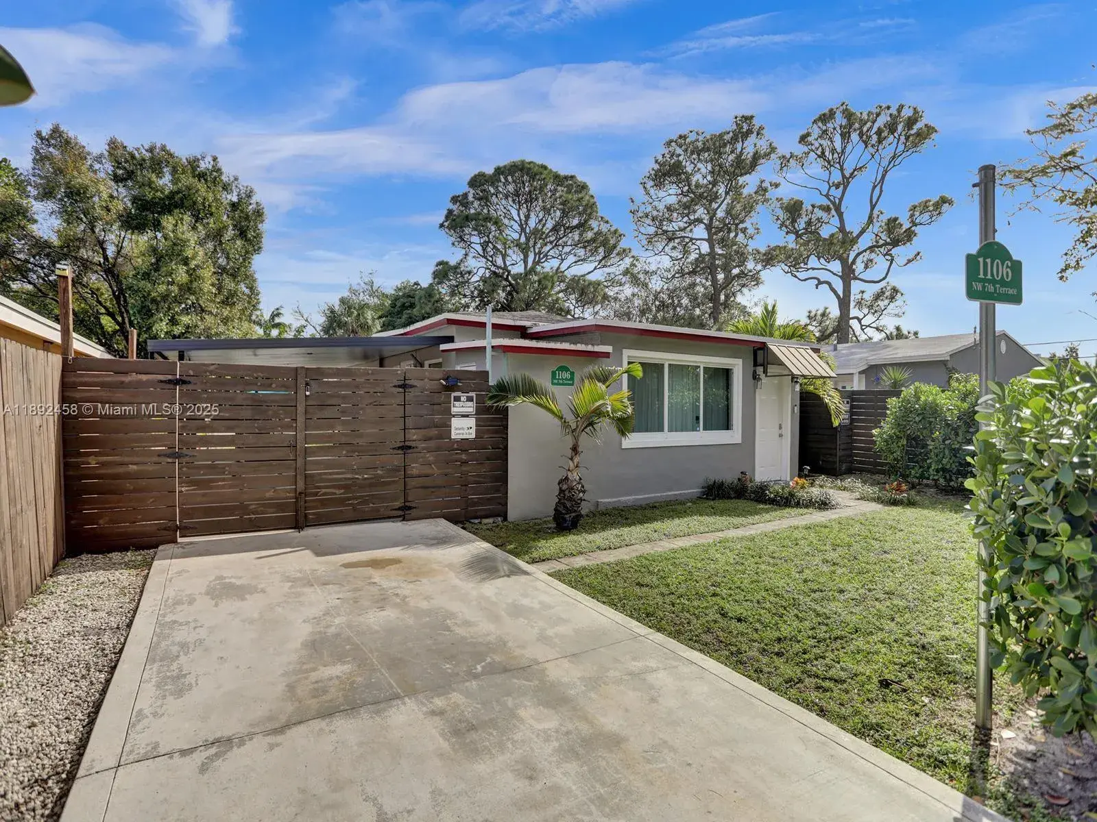 2 bedroom 1 bath Residential for sale at 1106 NW 7th Ter, Fort Lauderdale FL 33311