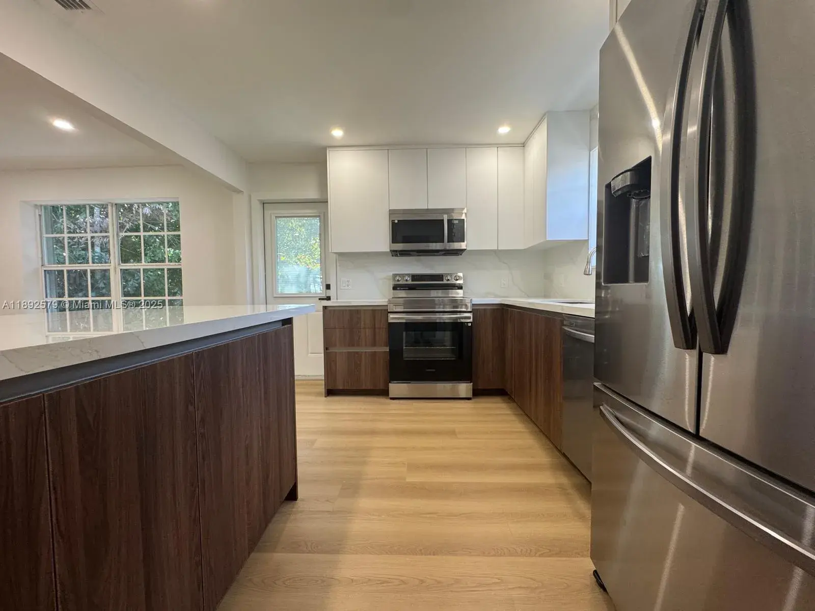 2642 Fillmore St, Hollywood FL 33020