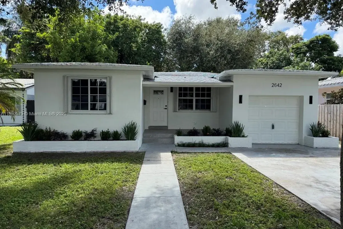 2642 Fillmore St, Hollywood FL 33020