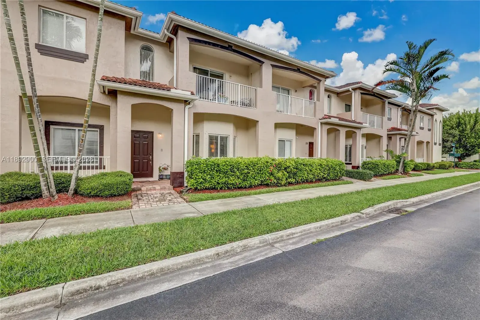 1947 SE 23rd Rd, Homestead FL 33035