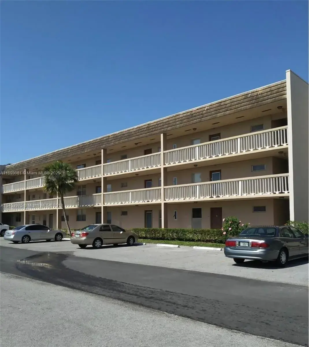 1 bedroom 1 bath Residential for sale at 6150 NW 62nd St # 308, Tamarac FL 33319