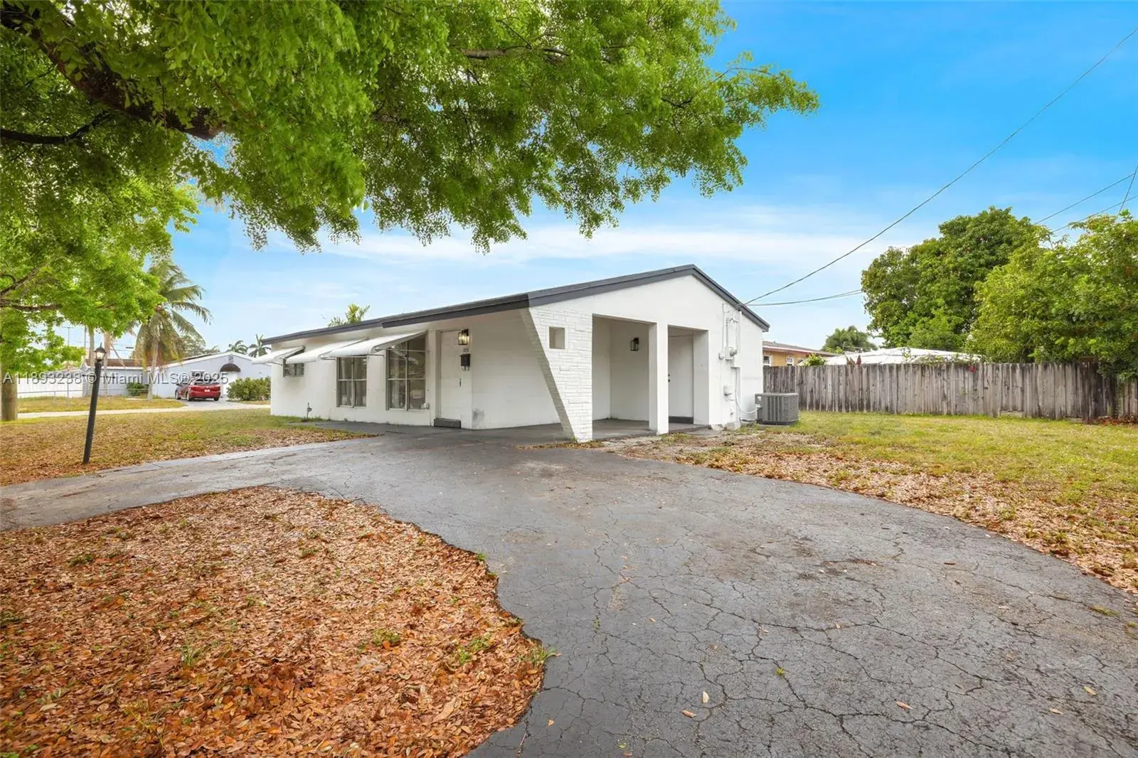 1920 N 66th Ave, Hollywood FL 33024