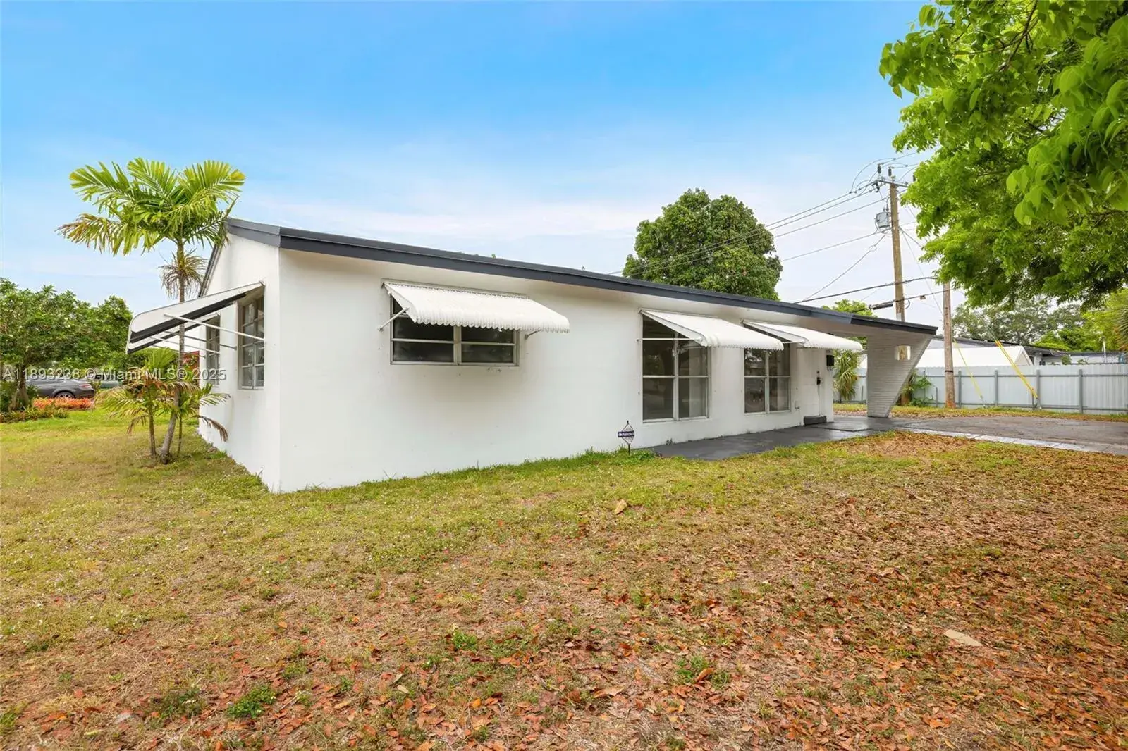 1920 N 66th Ave, Hollywood FL 33024