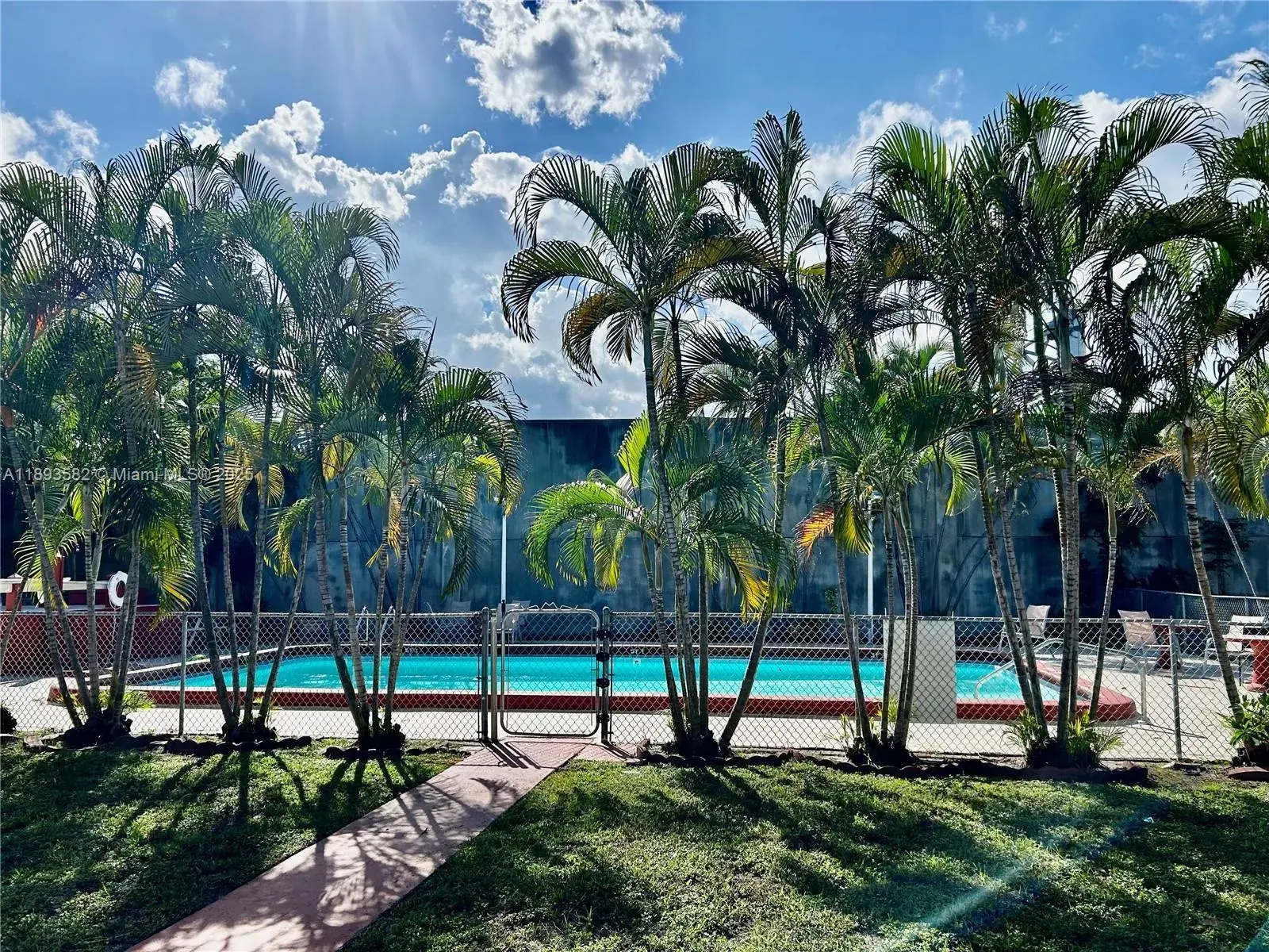 2918 Funston St # 29B, Hollywood FL 33020