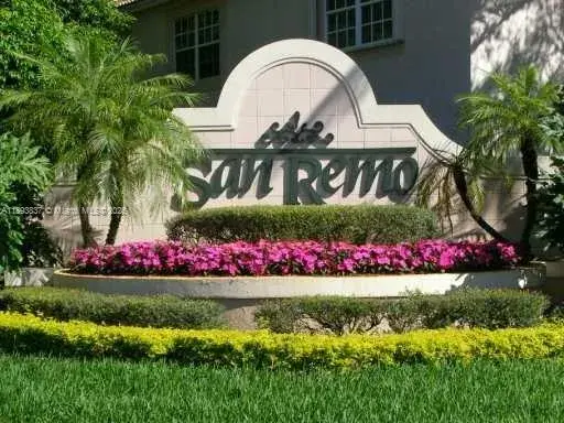 2 bedroom 2 bath Residential for sale at 1350 Sorrento Dr, Weston FL 33326