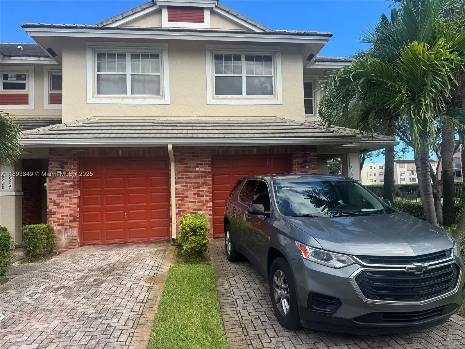 2 bedroom 2 bath Residential for sale at 2904 NW 33rd Ter, Lauderdale Lakes FL 33311