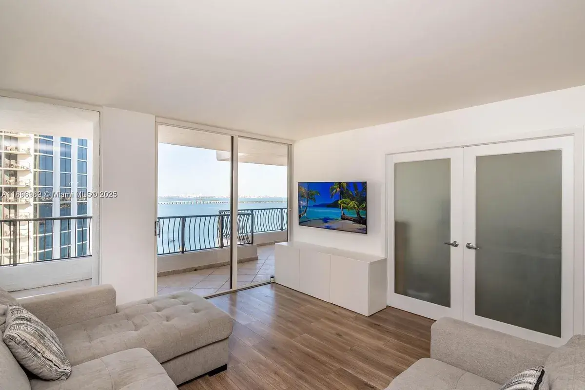 555 NE 15th St # 26E, Miami FL 33132