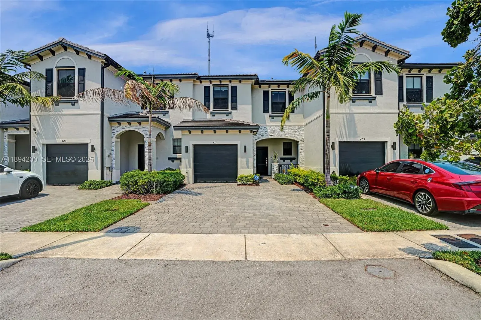 411 NW 204th St, Miami Gardens FL 33169