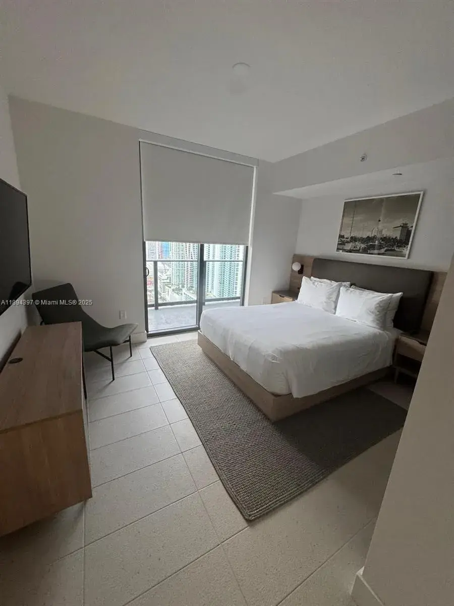 601 NE 1 Ave # 3802, Miami FL 33132