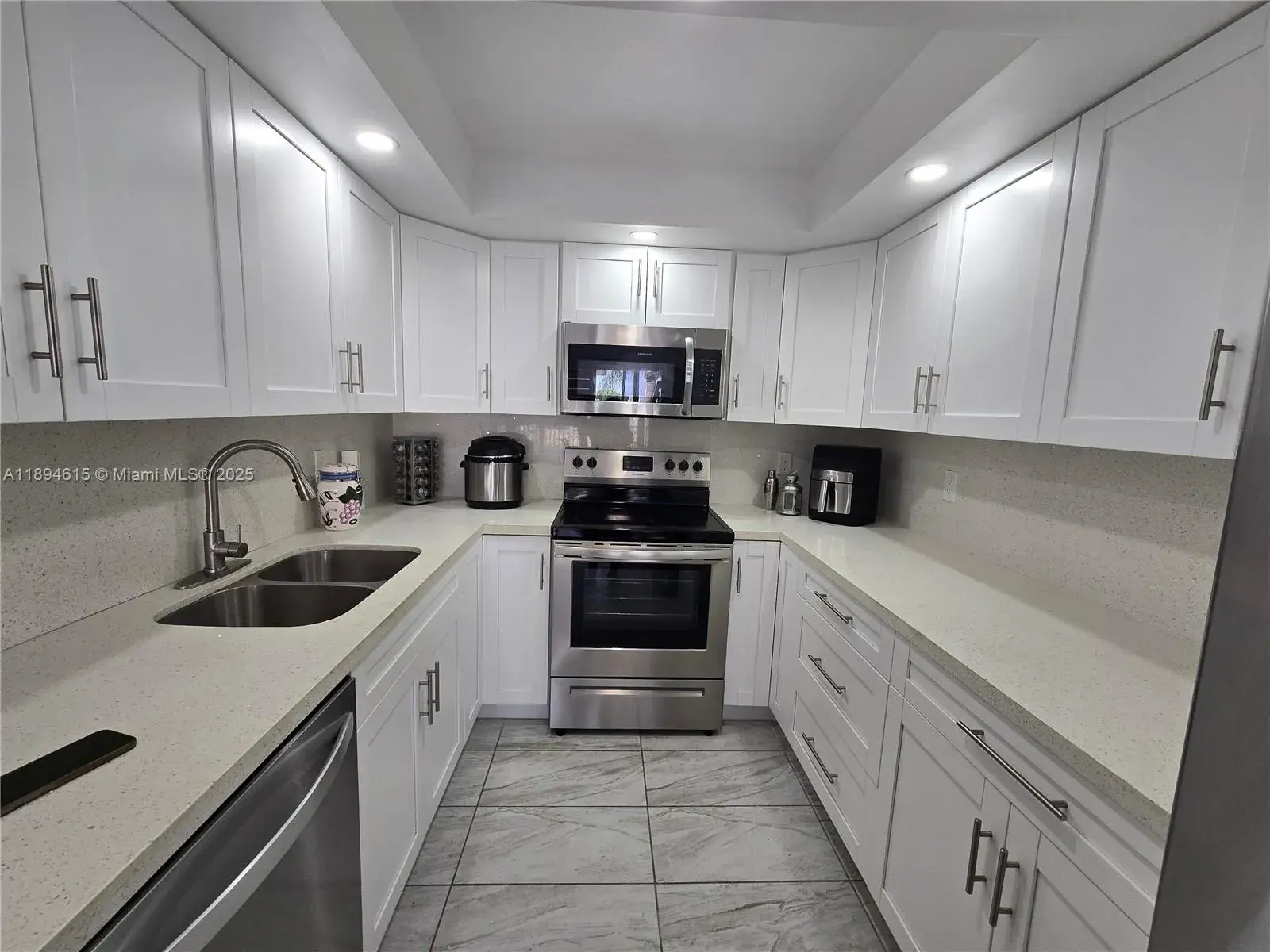2 bedroom 1 bath Residential Lease for rent at 10801 SW 109th Ct # D201, Miami FL 33176