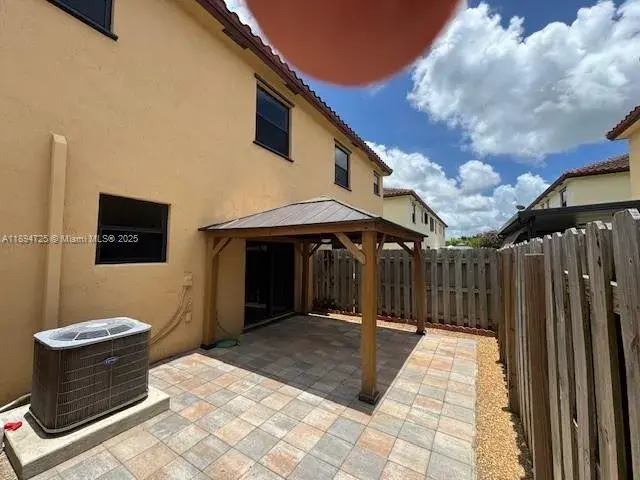 158 SE 34th Ter, Homestead FL 33033