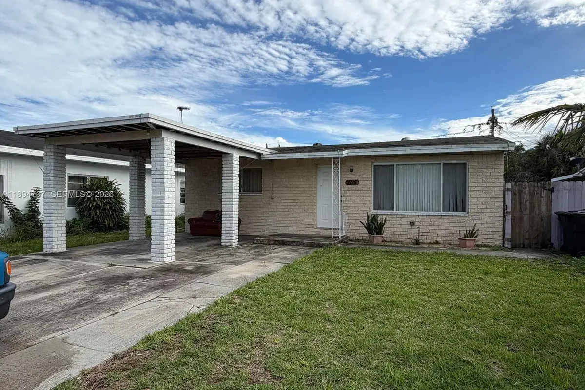 1715 Sunset Ave, Lake Worth FL 33460