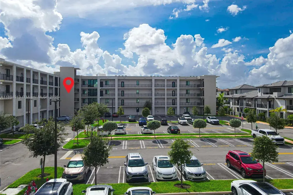 8201 NW 41st St # 304, Doral FL 33166