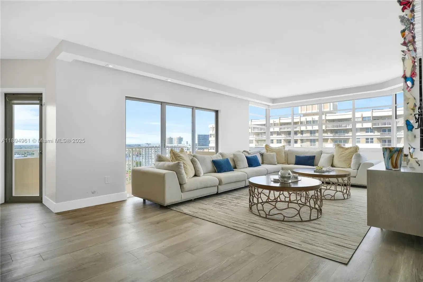 1985 S Ocean Dr # 17F, Hallandale Beach FL 33009