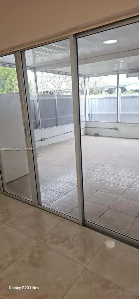 7035 W 3rd Ct, Hialeah FL 33014