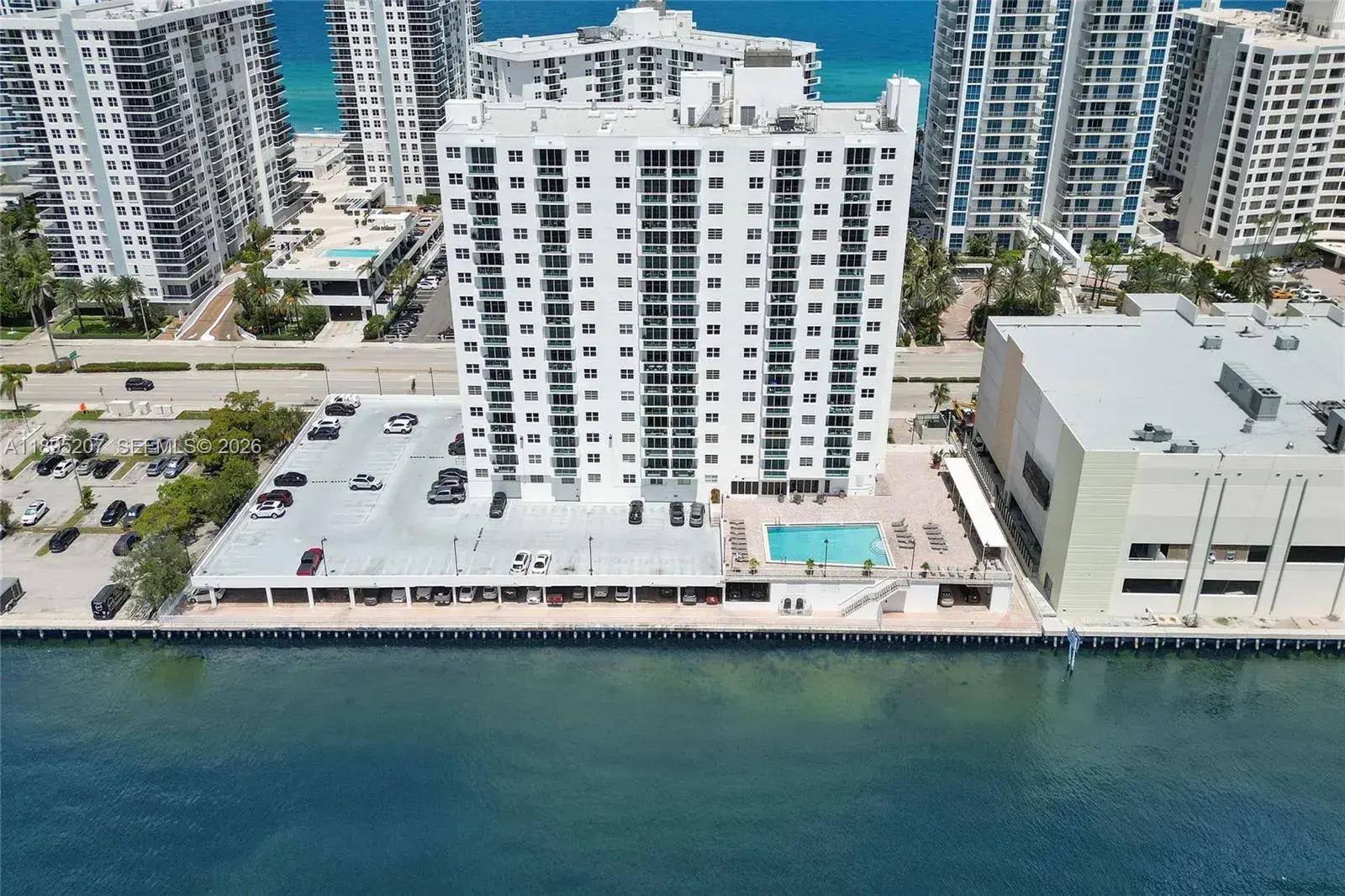 3000 S Ocean Dr # 1106, Hollywood FL 33019