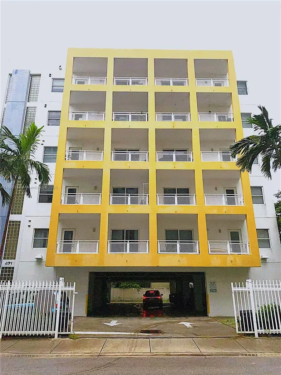 2 bedroom 1 bath Residential for sale at 471 NE 25th St # 602, Miami FL 33137