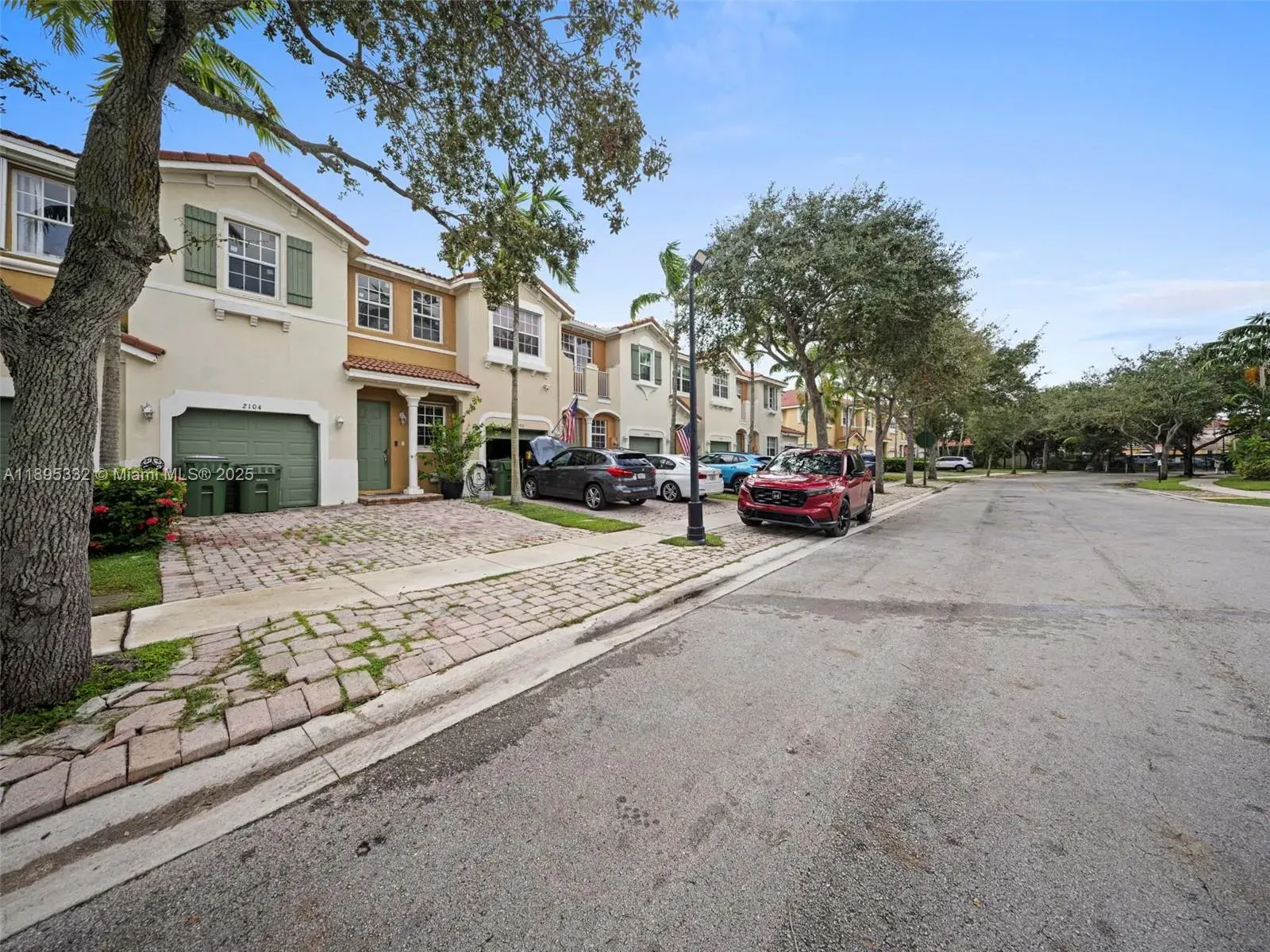 2104 NE 3rd Ct, Homestead FL 33033