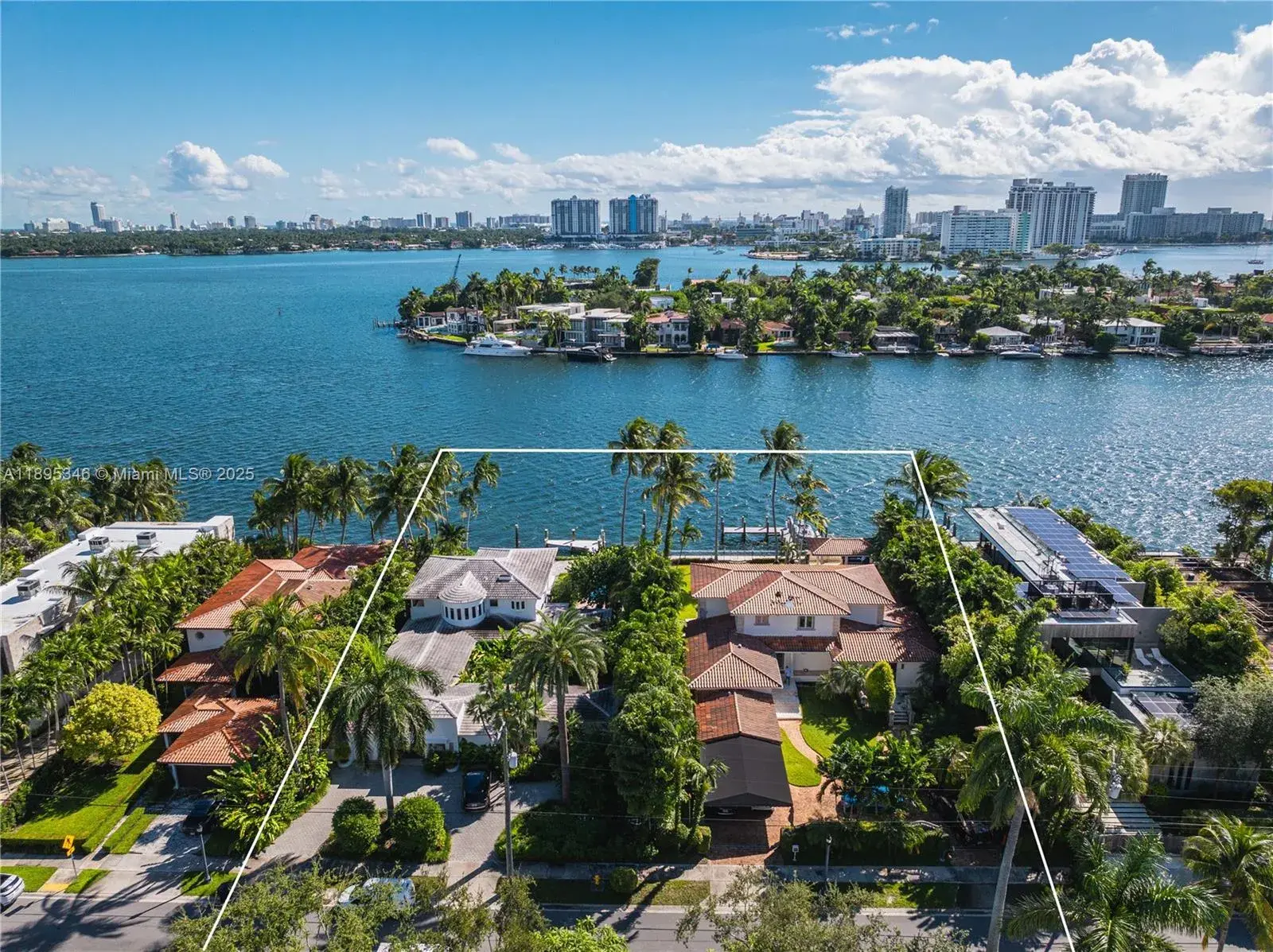 10 bedroom 11 bath for sale at 617/625 E Dilido Dr, Miami Beach FL 33139