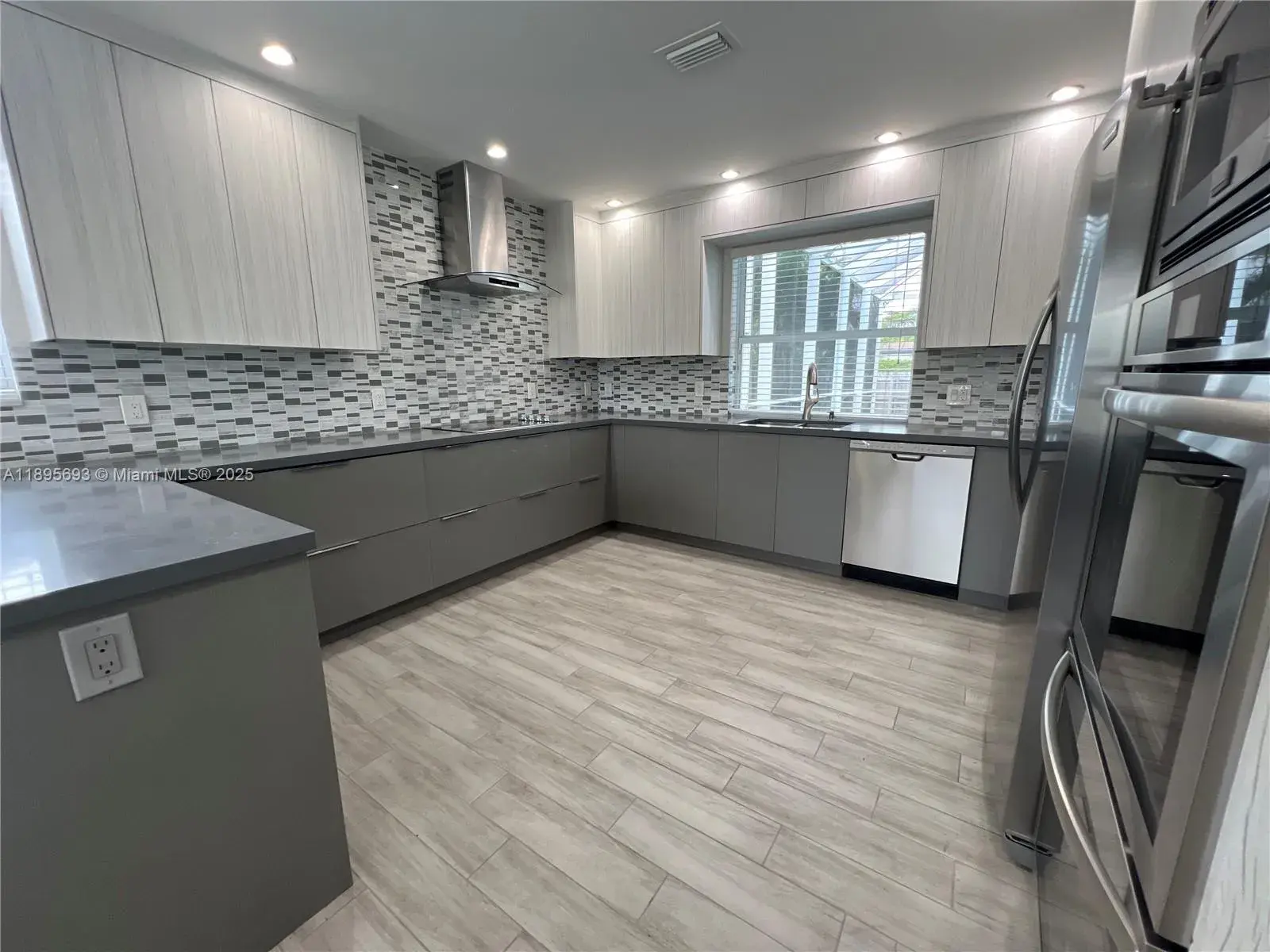 1405 N 46th Ave # 1405, Hollywood FL 33021