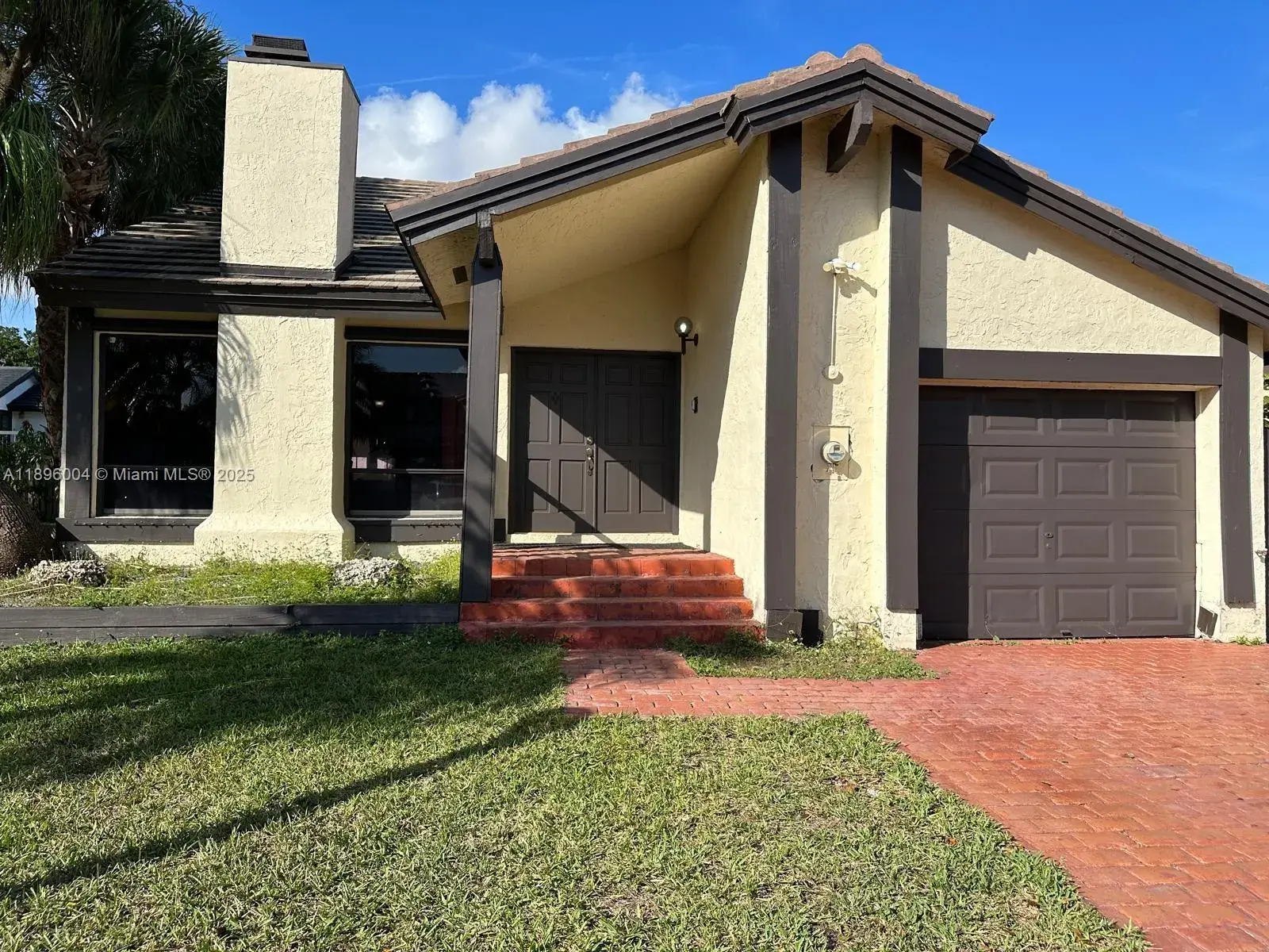 3 bedroom 2 bath Residential for sale at 9504 SW 148th AVE Cir S, Miami FL 33196