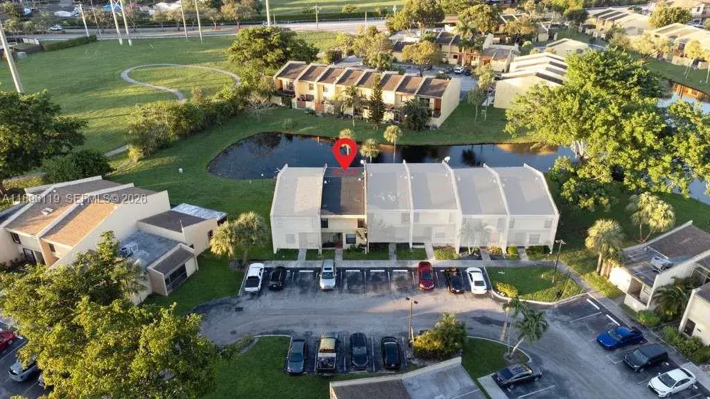 3 bedroom 2 bath Residential for sale at 9441 NW 15th St # 232, Pembroke Pines FL 33024