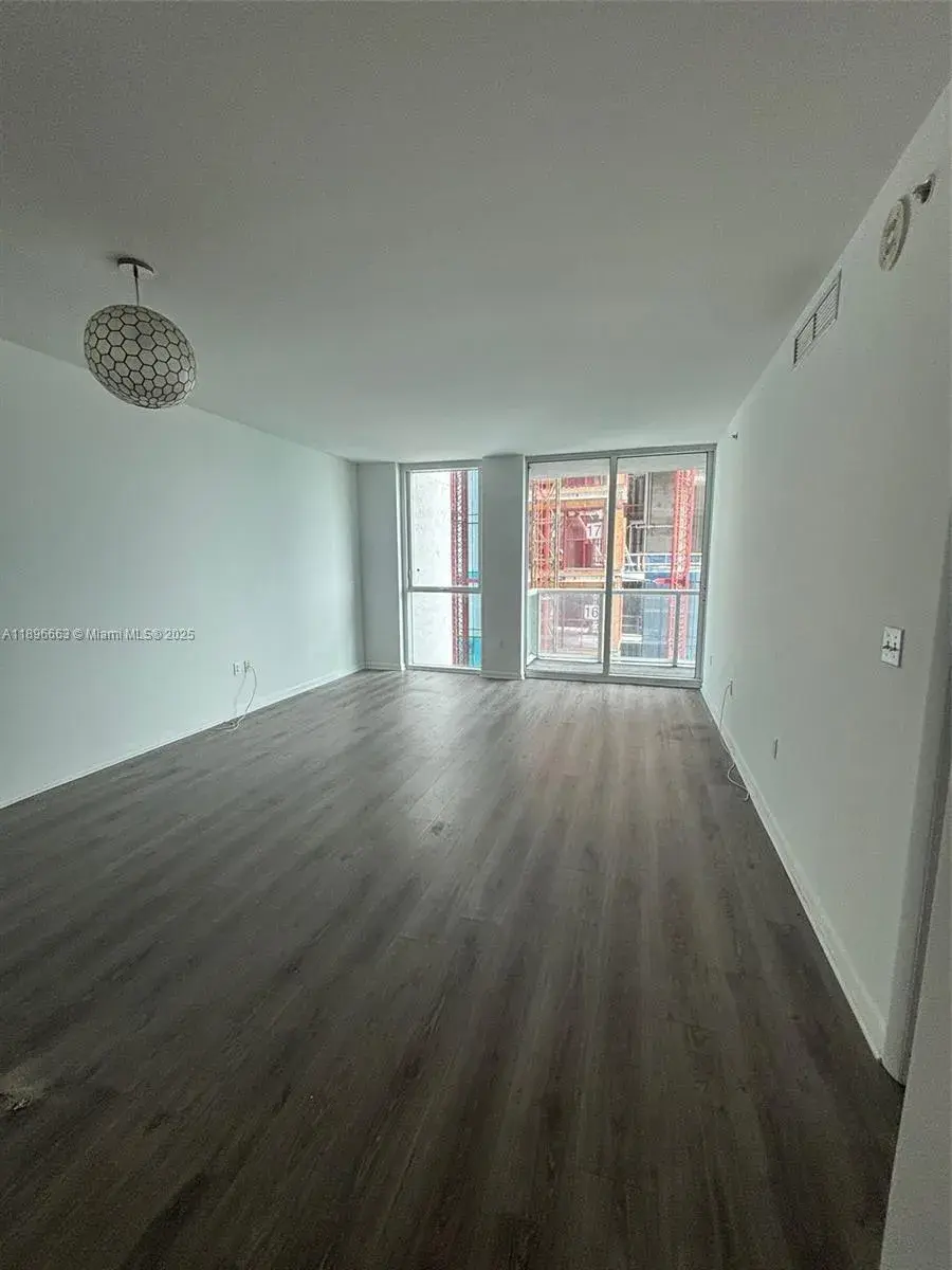 244 Biscayne Blvd # 1606, Miami FL 33132